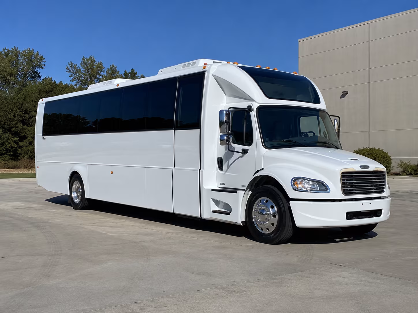 anchorage 28 passenger party bus