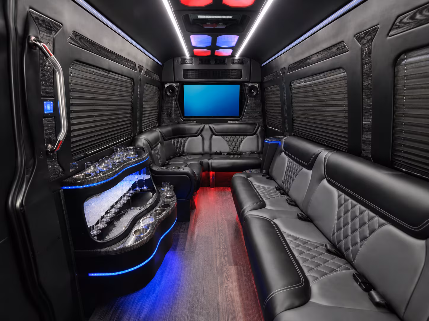 bus rentals for outdoor music festivals on the delaney park strip